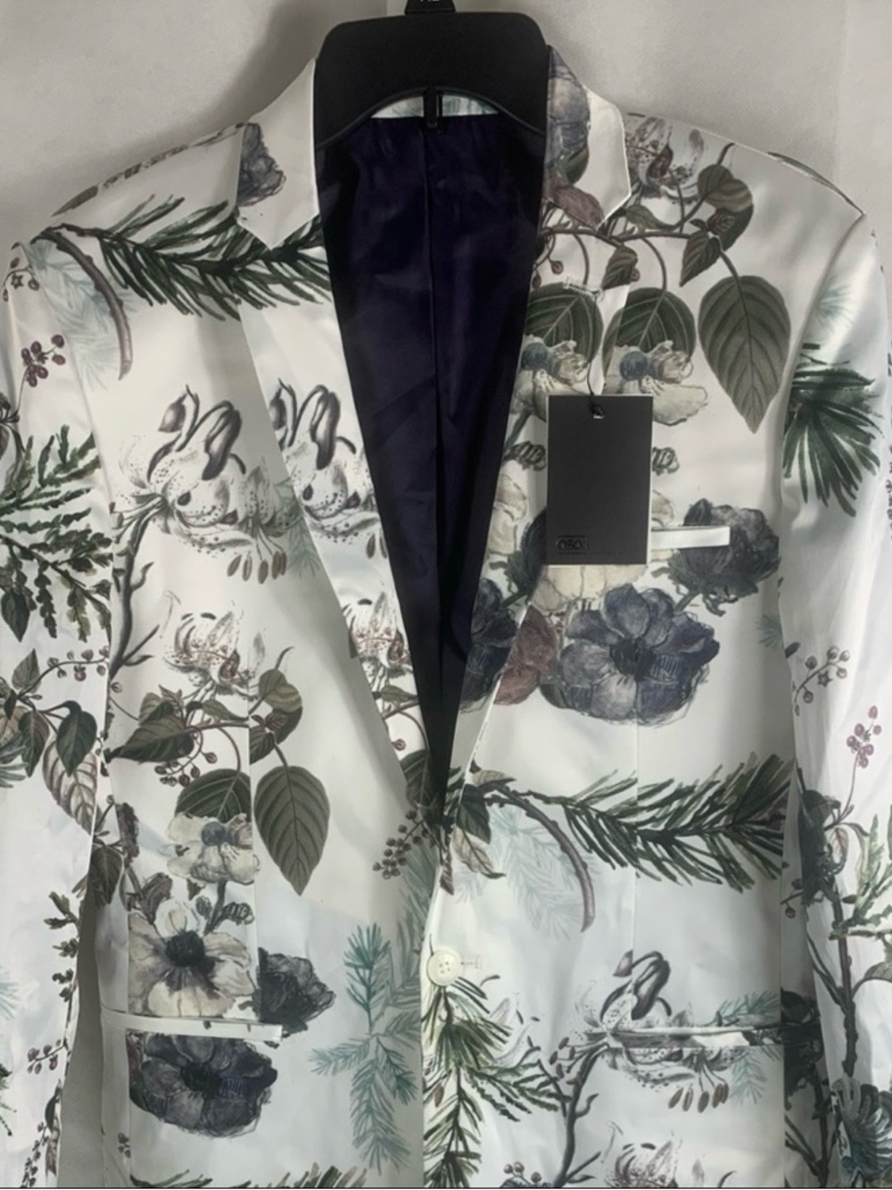 Men’s ASOS White floral sport coat!